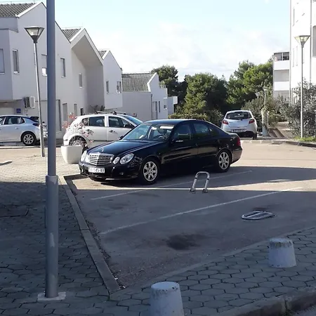 公寓 With Parking Space - 23692 扎达尔